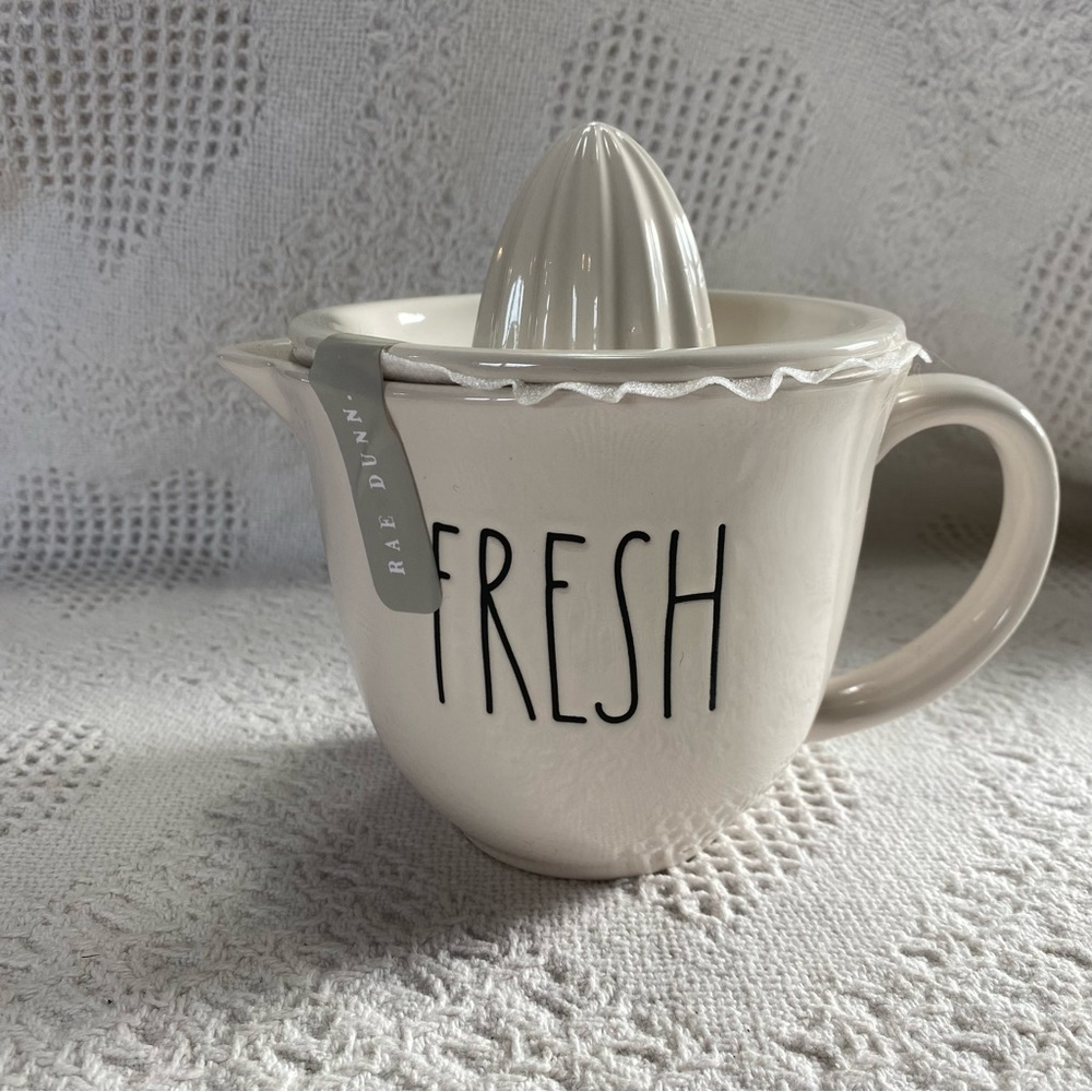 Rae Dunn Fresh Juicer